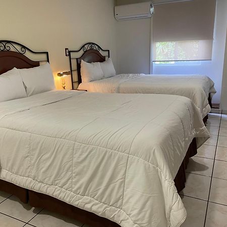 Hotel Gardenia Inn Σαν Σαλβαντόρ Εξωτερικό φωτογραφία