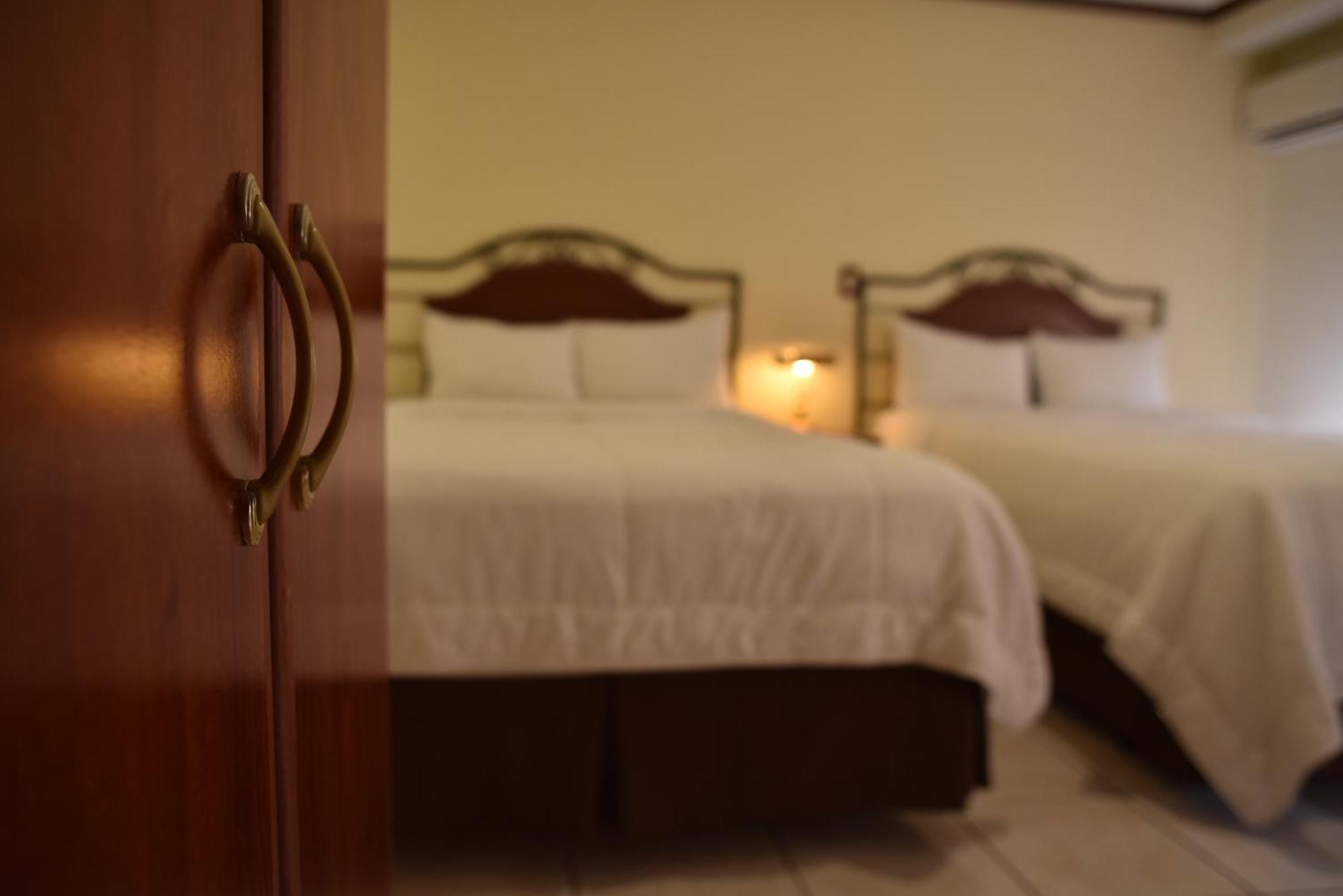 Hotel Gardenia Inn Σαν Σαλβαντόρ Εξωτερικό φωτογραφία